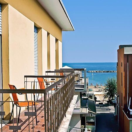 Hotel Tura Bellaria-Igea Marina Rum bild